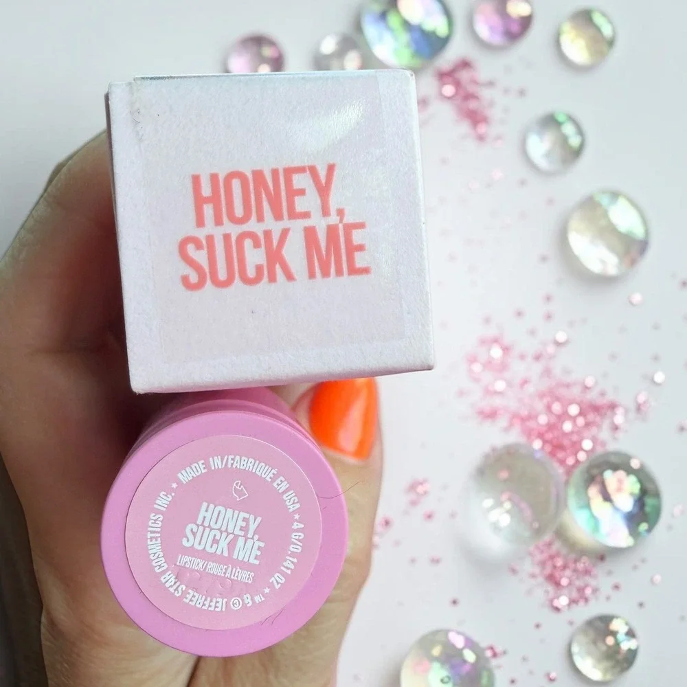 Jeffree Star Cosmetics - Velvet Trap Lipstick - Shade:  Honey Suck Me - *NIB*